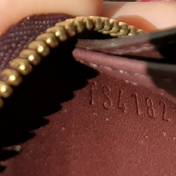 ZIPPY COIN PURSE (LOUIS VUITTON) - Picture 7 of 8